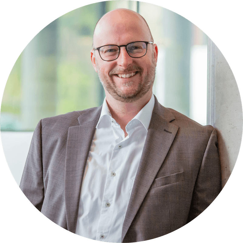 Portrait photo of Dr. Holger Rudzio, CEO of HF GROUP.